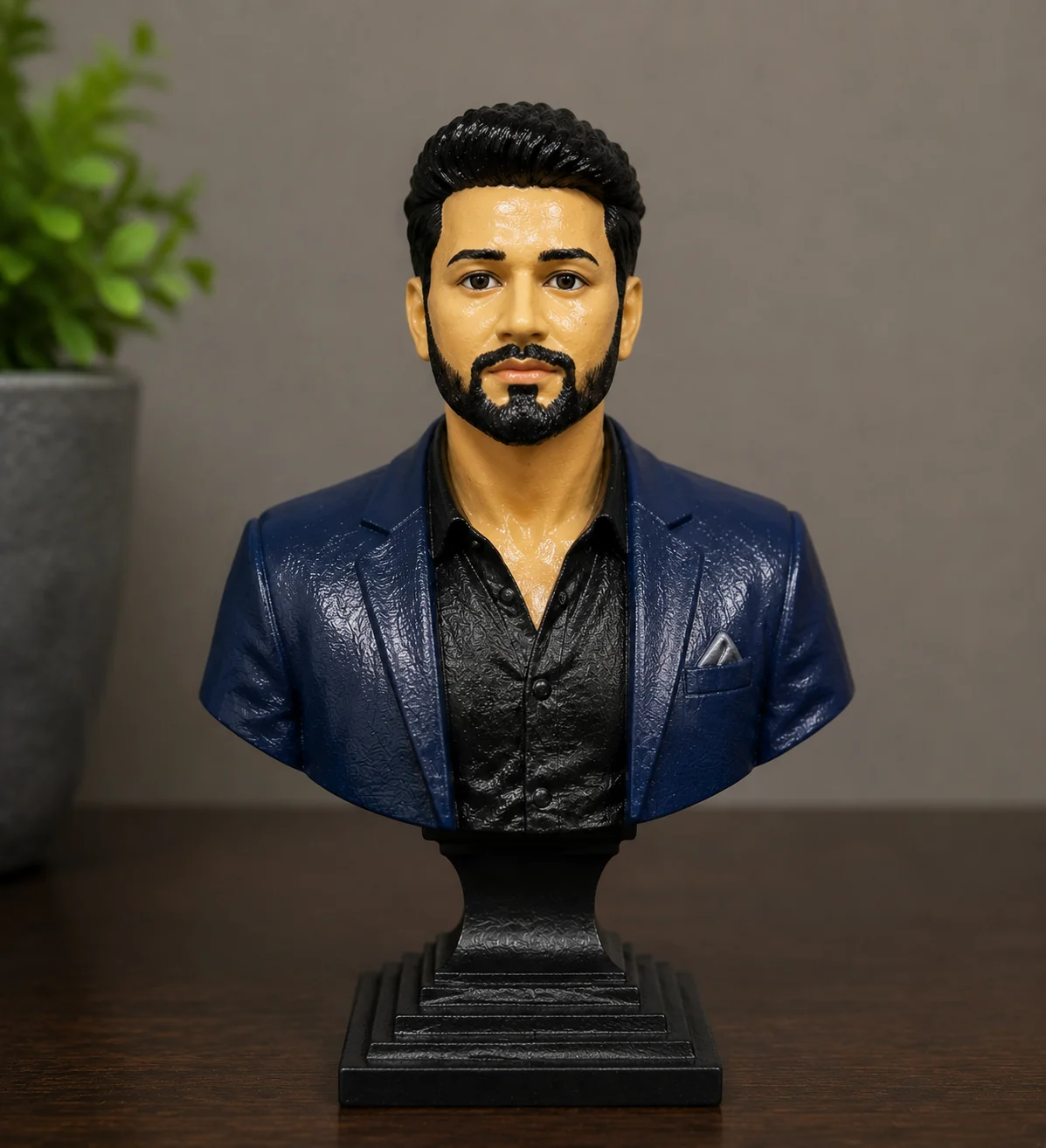 Solo Half Body Miniature